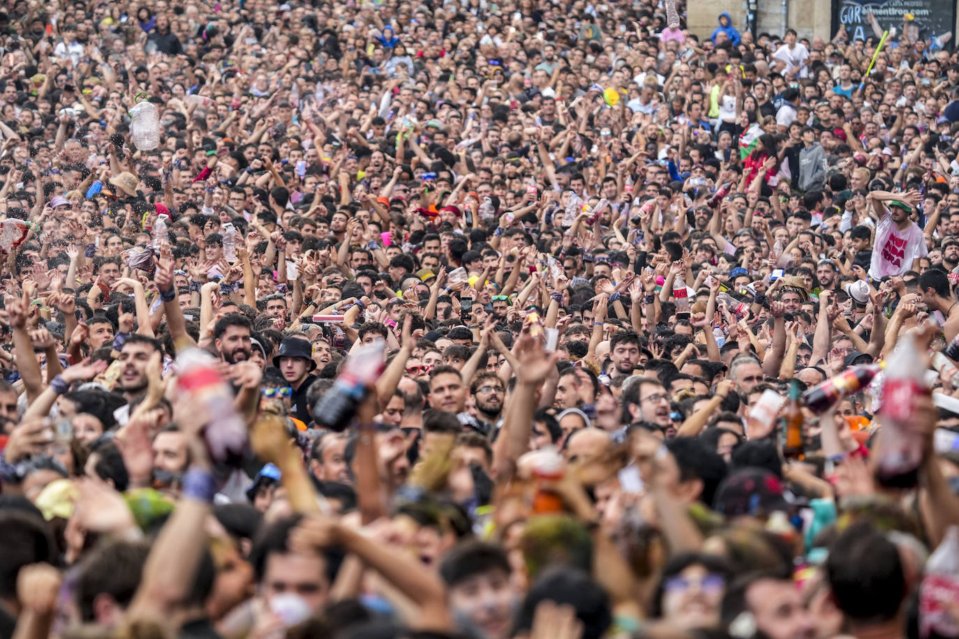 Las mejores fotos del Chupinazo y la Bajada de Celedón