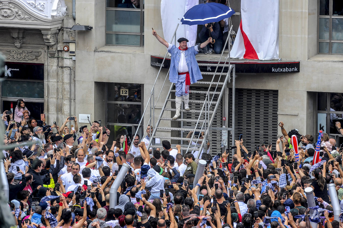 Las mejores fotos del Chupinazo y la Bajada de Celedón