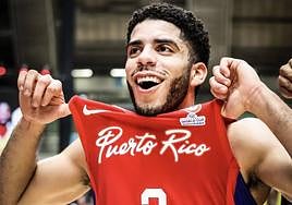 Jordan Howard es internacional con Puerto Rico.