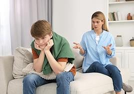 Trucos para comunicarse con un hijo/a adolescente de forma saludable