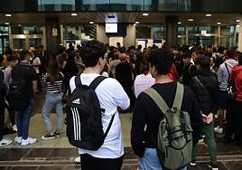 El desajuste es especialmente grave en la universidad.