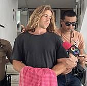 ¿Por qué a Daniel Sancho no se le ven las manos en la mayoría de imágenes en Tailandia?