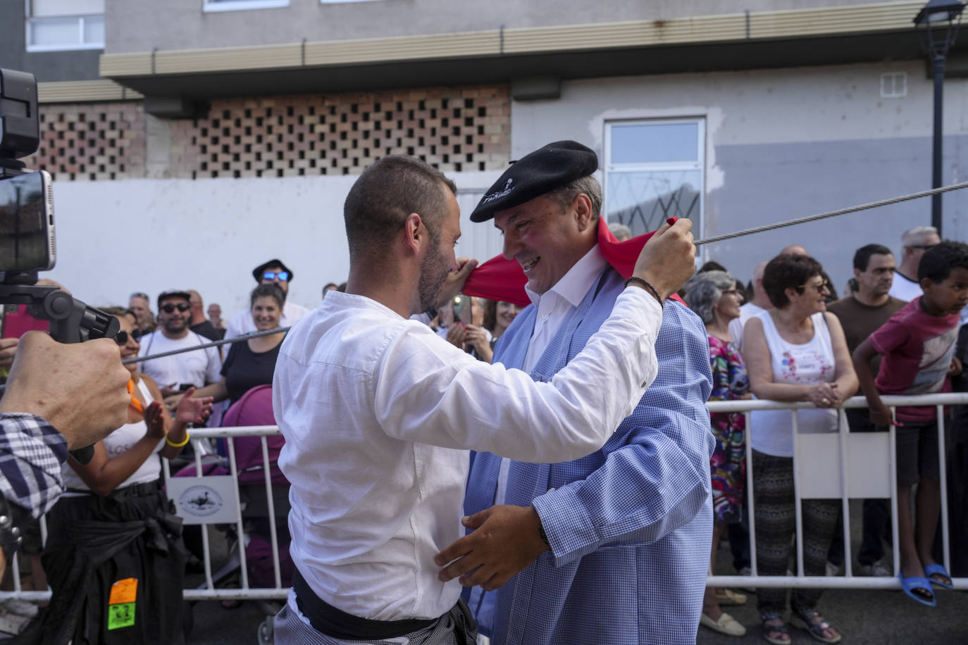 La Bajada del Brujo en Nanclares de la Oca, en imágenes