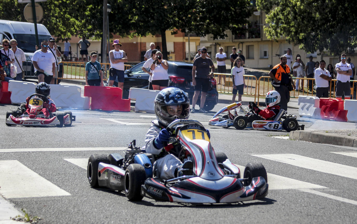 Las mejores imágenes de la carrera de karting en Llodio