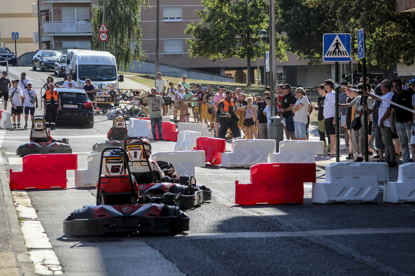 Las mejores imágenes de la carrera de karting en Llodio