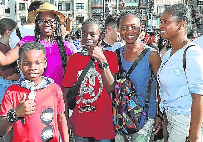 Iker, Ingrid, Oscar, Denia y Chani Palacios