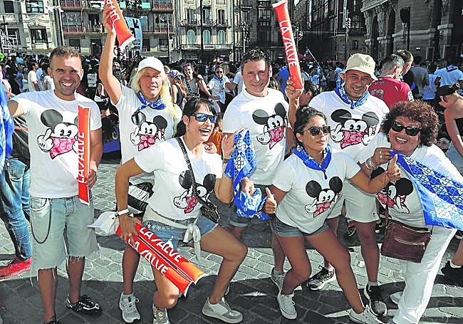 Javier Montero, Johana Mendoza, Isabel Atxe, Julio Santos, Abel Gonzàlez, Karina y Laura Romero
