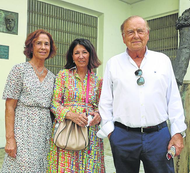 Garbiñe Martínez Bengoa, María Dolores García Sillero y Jon Ortuzar. 
