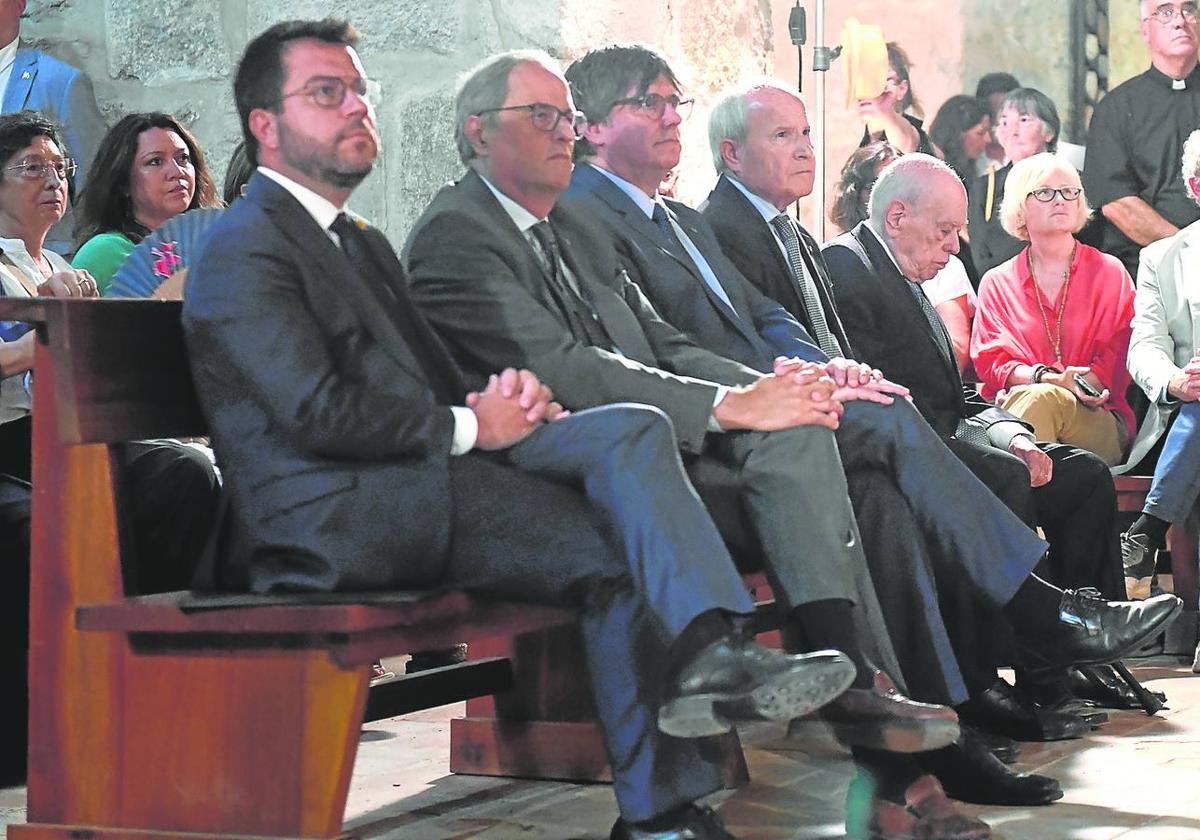 Pere Aragonès, Quim Torra, Carles Puigdemont, José Montilla y Jordi Pujol asistieron al homenaje a Pau Casals en Codalet (Francia).