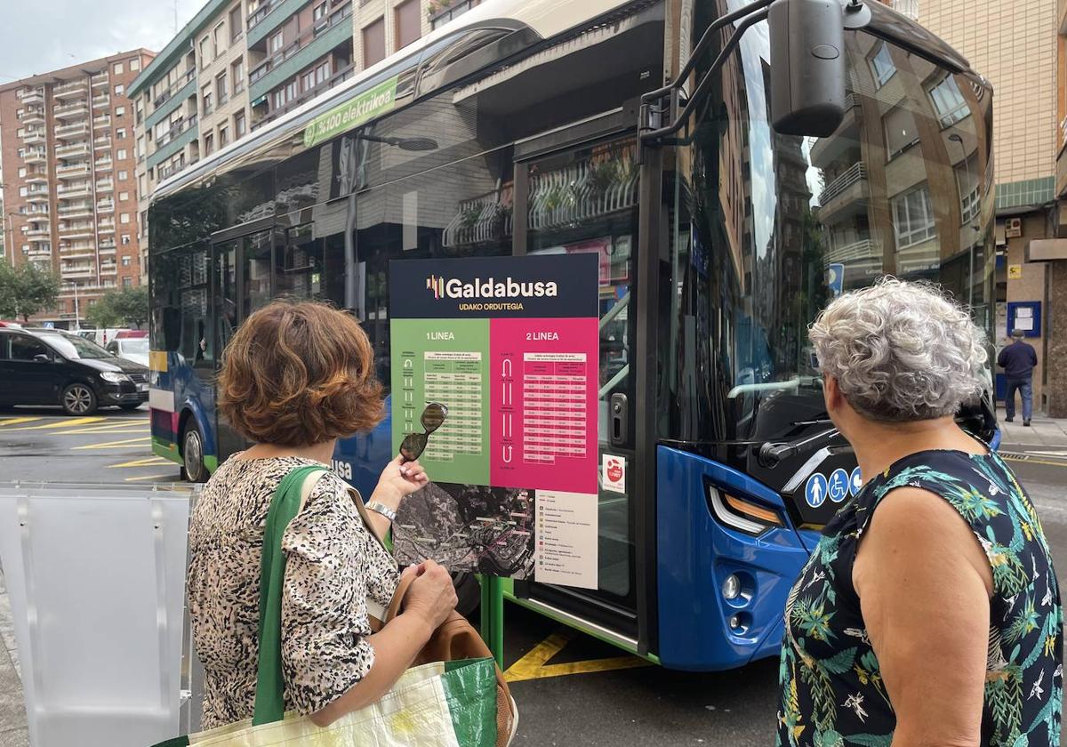 El autobús urbano de Galdakao entró en funcionamiento a finales de julio.