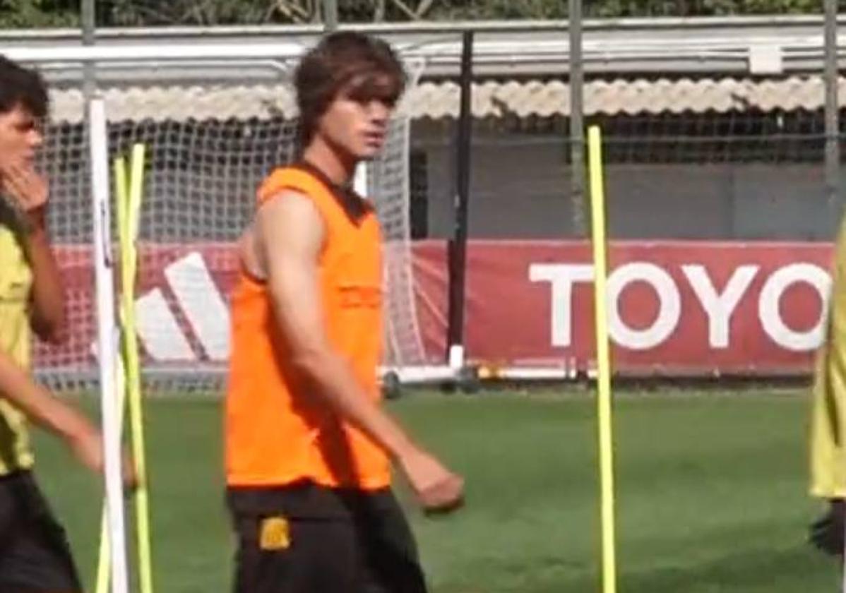 Julen Jon Guerrero entrena a las órdenes de Mourinho en la Roma