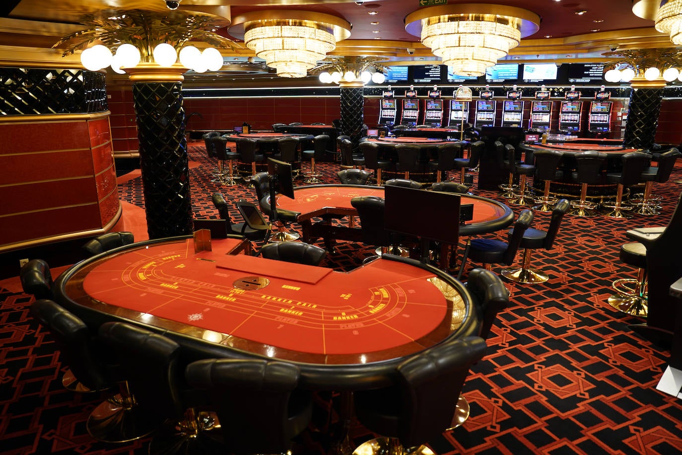 Así el MSC Fantasia, el colosal crucero que ha llegado a Getxo