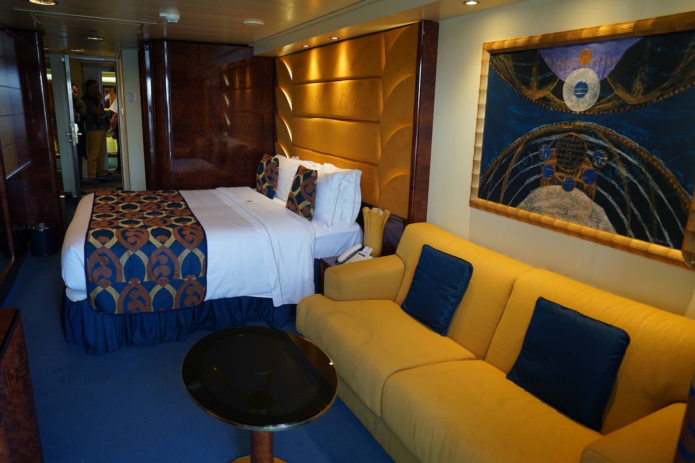 Así el MSC Fantasia, el colosal crucero que ha llegado a Getxo