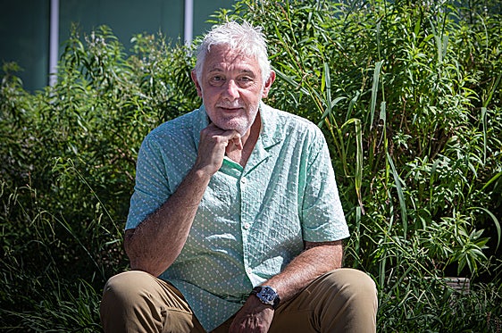 «Es curioso; cuanto más antidepresivo se receta es cuando más gente se quita la vida»