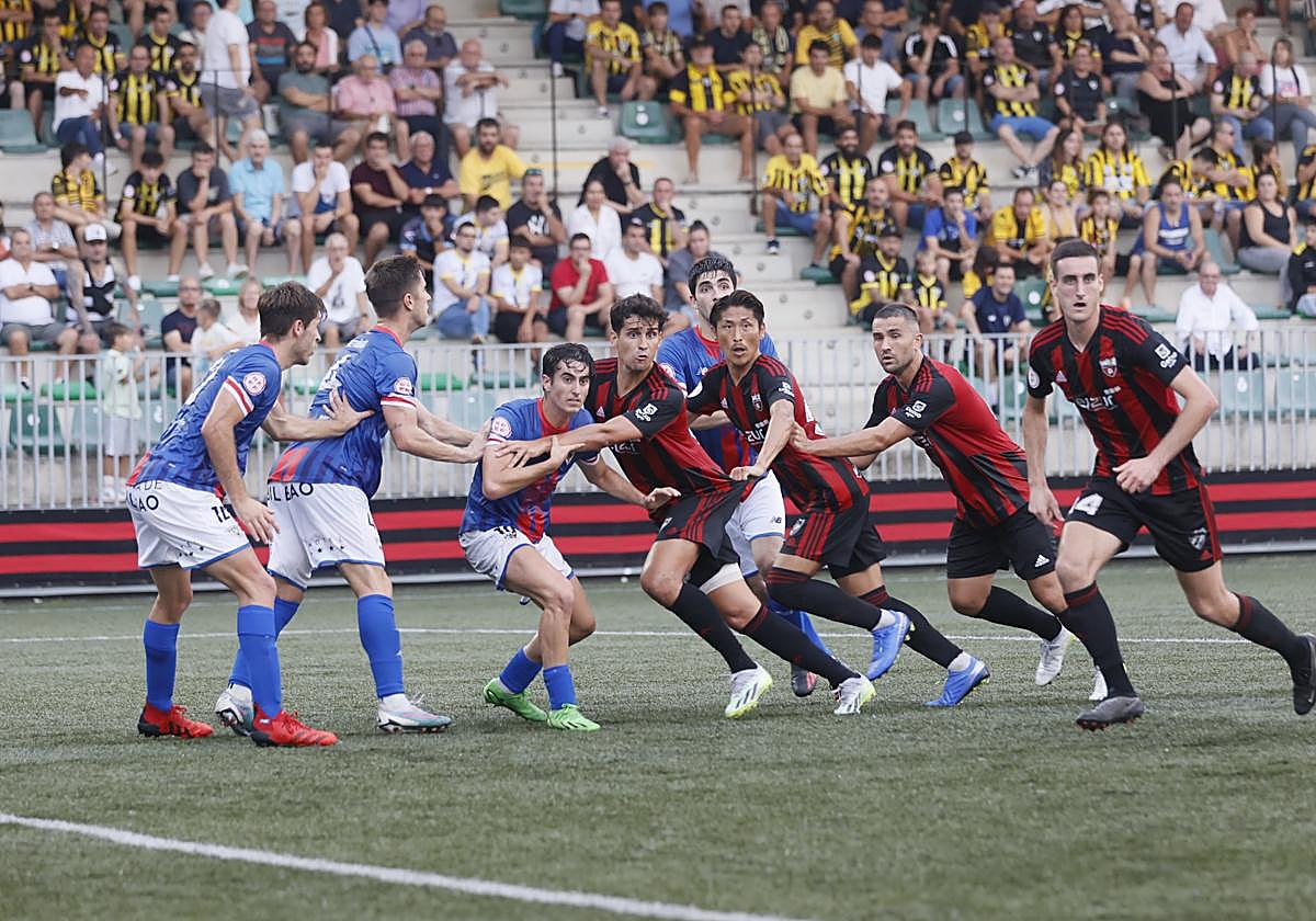 Arenas y Barakaldo empatan en un frenético derbi