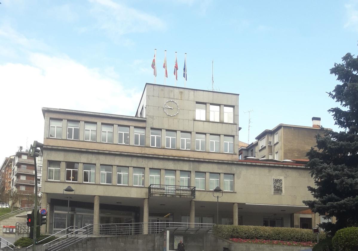 Vista del Ayuntamiento de Basauri.