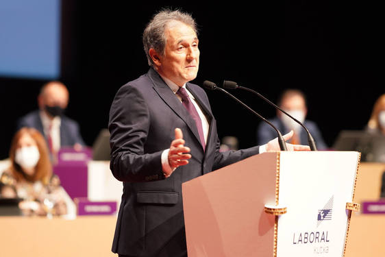 El presidente de Laboral Kutxa, Txomin García