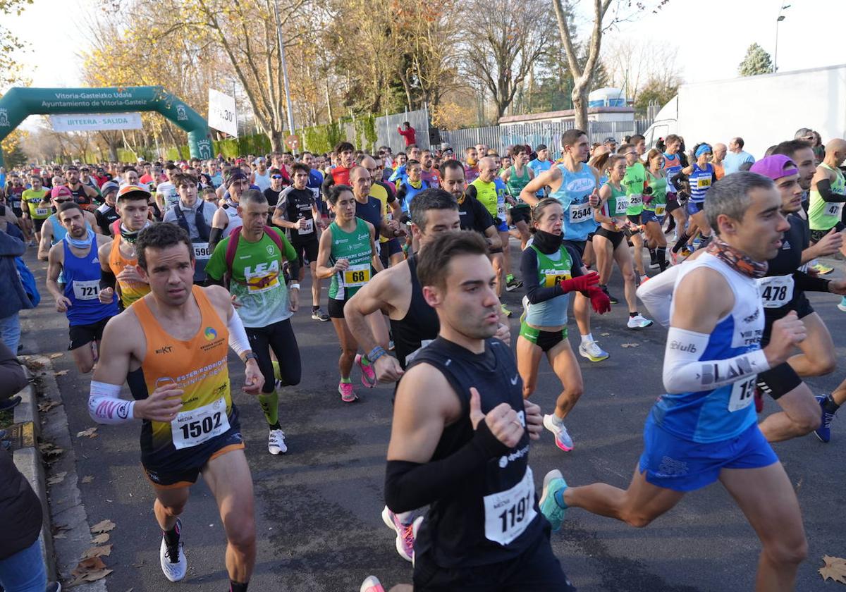 La media maratón de Vitoria es una de las pruebas más populares del calendario atlético de Álava.