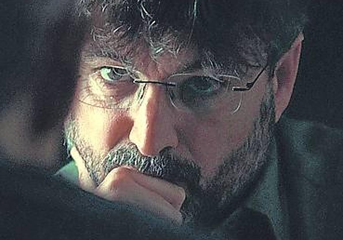 Jordi Évole frente a Josu Ternera en una imagen del documental.