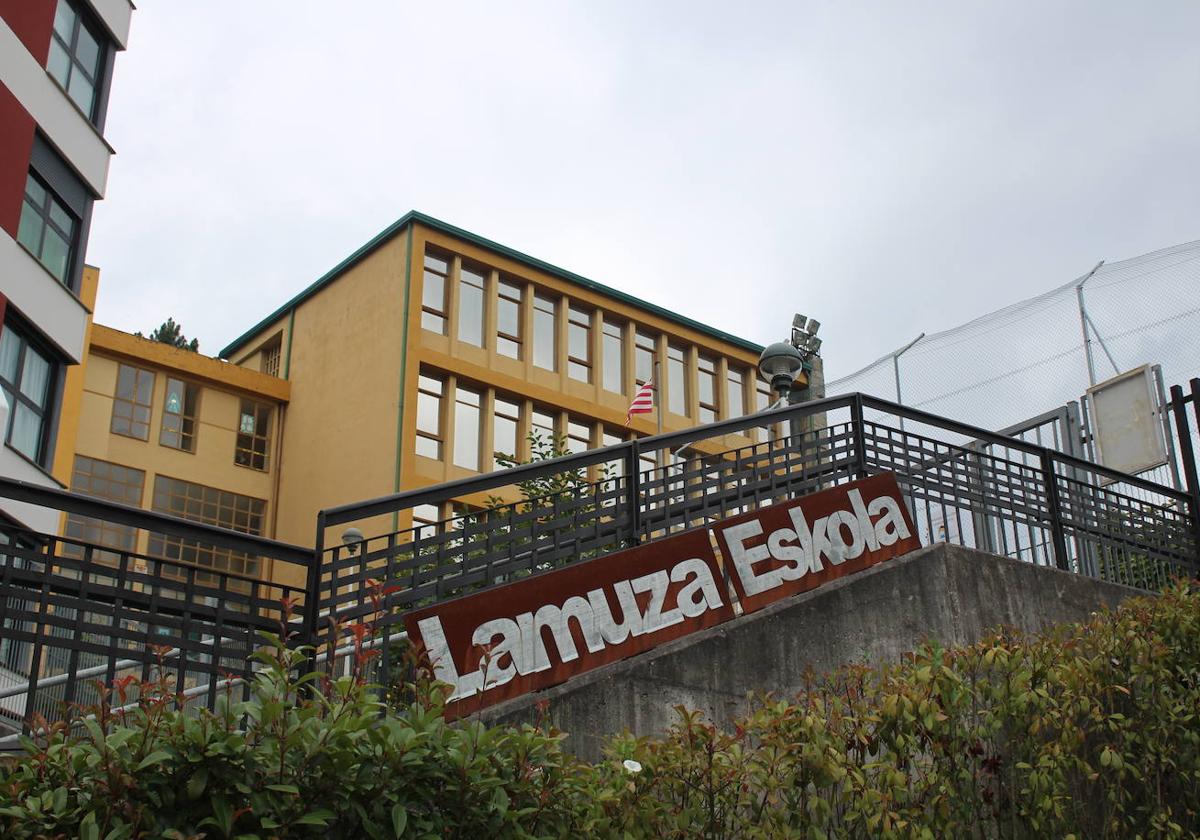 Las quejas arrecian en el colegio Lamuza por la calidad del servicio de comedor.