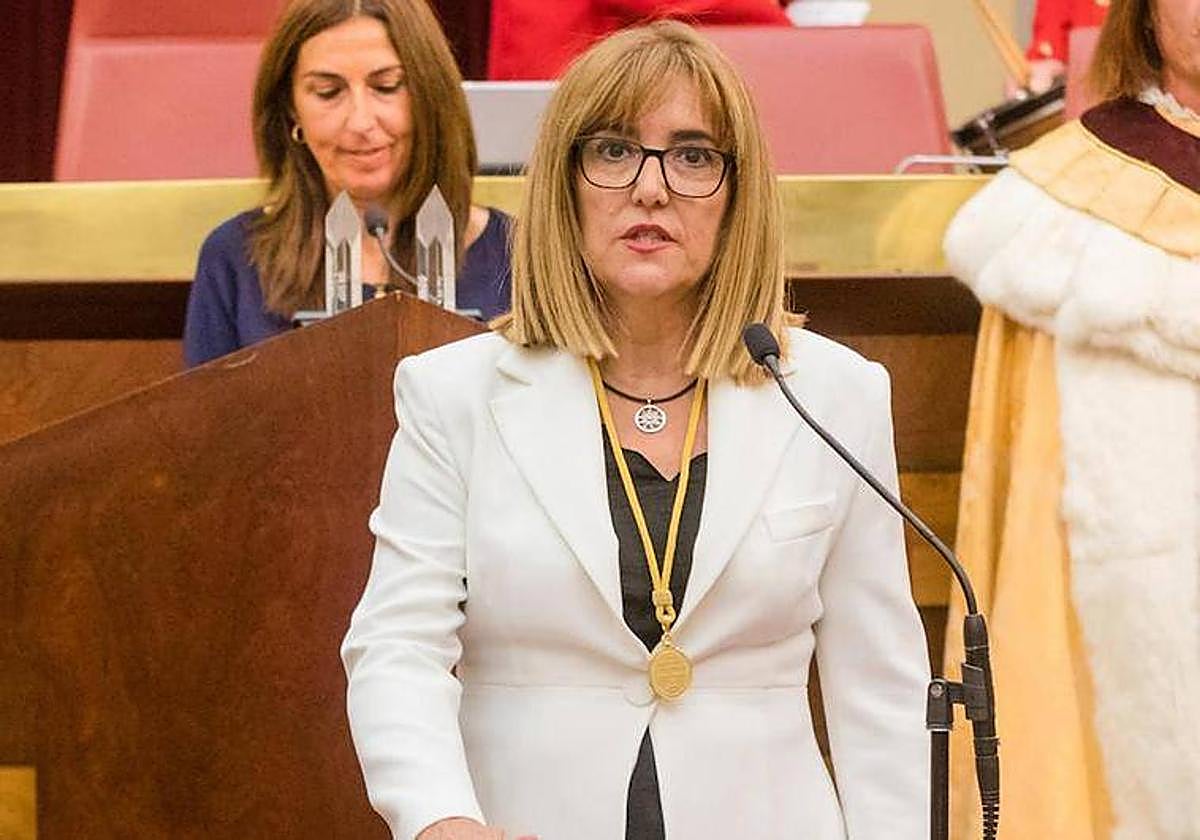 Amaia Barredo, durante su toma de posesión el 4 de julio como diputada.