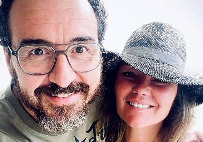Xabi San Martín, teclista de La Oreja de Van Gogh, con Amaia Montero. Instagram