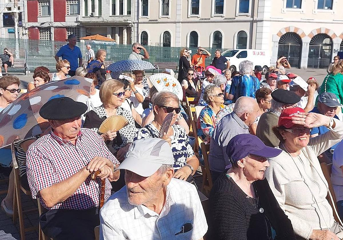 Imagen principal - «El envejecimiento activo es muy potente en Santurtzi»