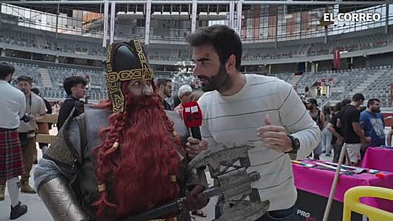 ¿Cómo hay que lanzar un hacha? El Dragon Fest pone a Vitoria a prueba