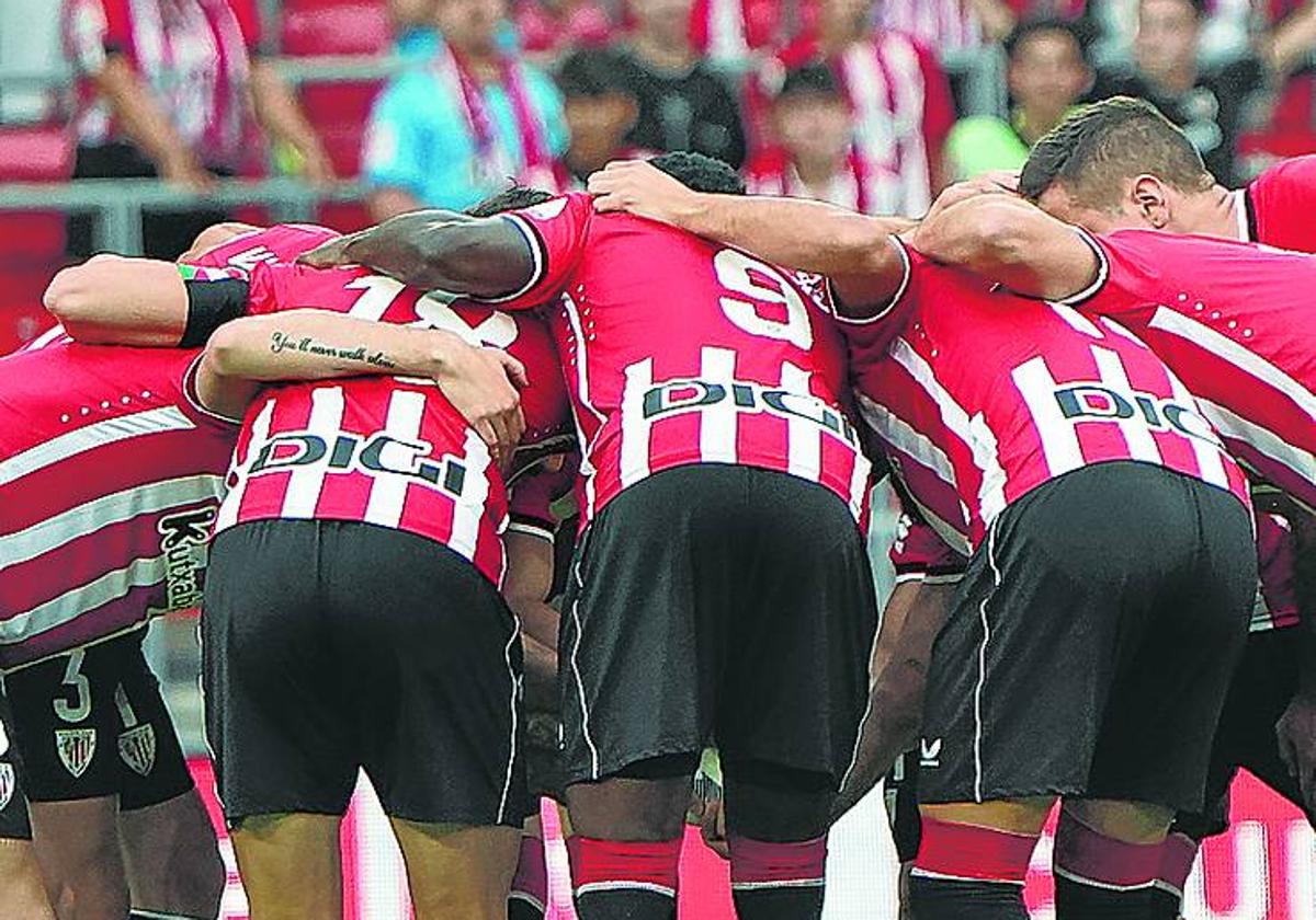 Los jugadores del Athletic, antes de un partido.