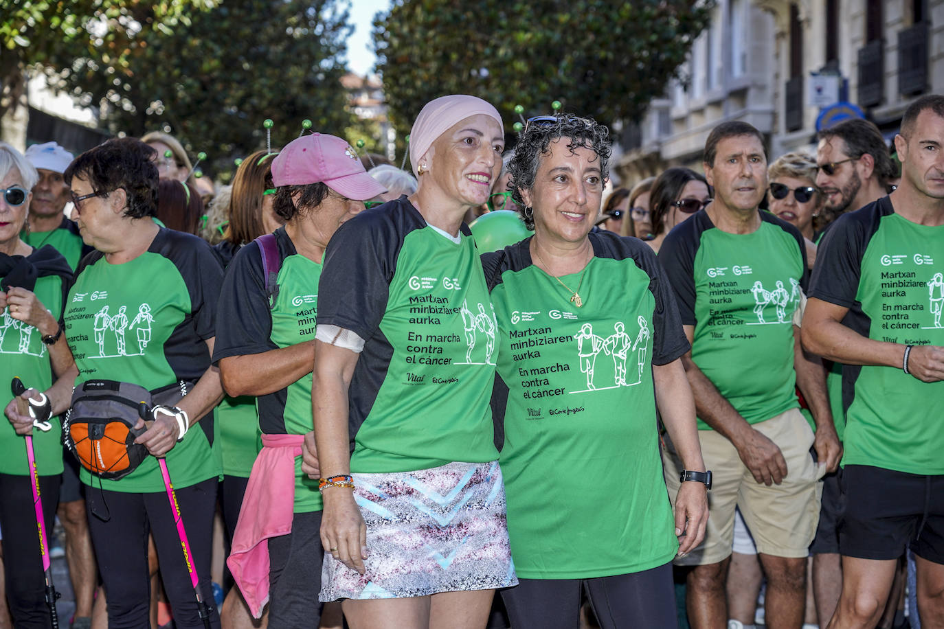 La marcha en Vitoria contra el cáncer, en imágenes