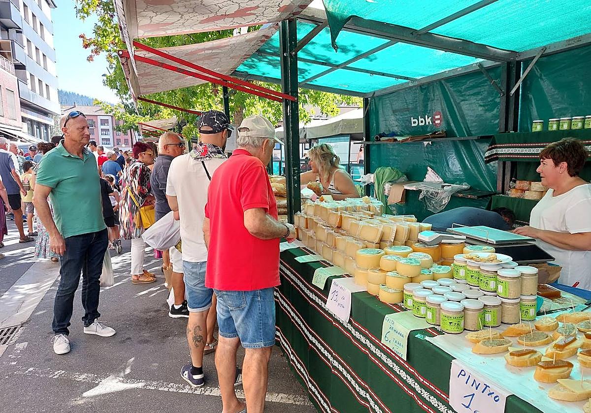 El Día de Gangas 2023 de Zalla en imágenes