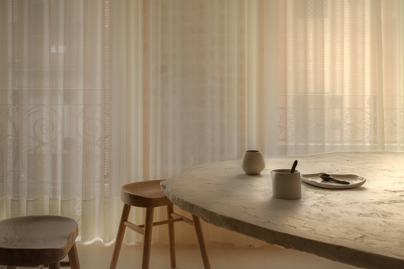 El piso de una pareja en Bilbao que parece del Soho neoyorquino