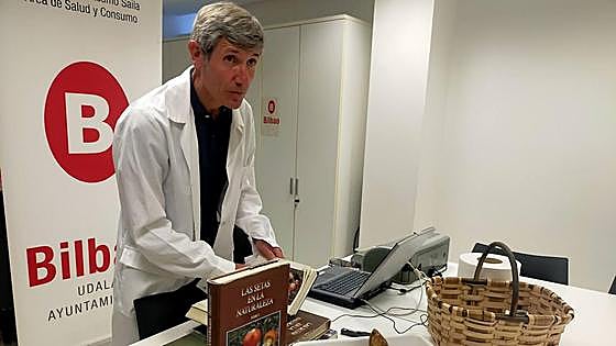 El servicio de inspección de setas del Ayuntamiento de Bilbao reabre para asesorar a los aficionados