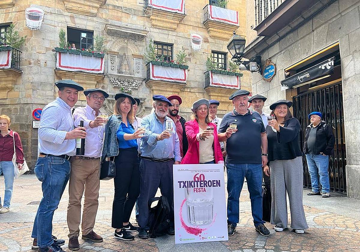 Los txikiteros festejan desde este lunes la forma más lúdica «de ser bilbaíno» y de «engrandecer» la villa