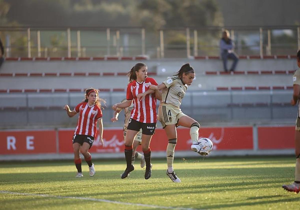 El Athletic estrena su casillero de victorias en su regreso a Lezama