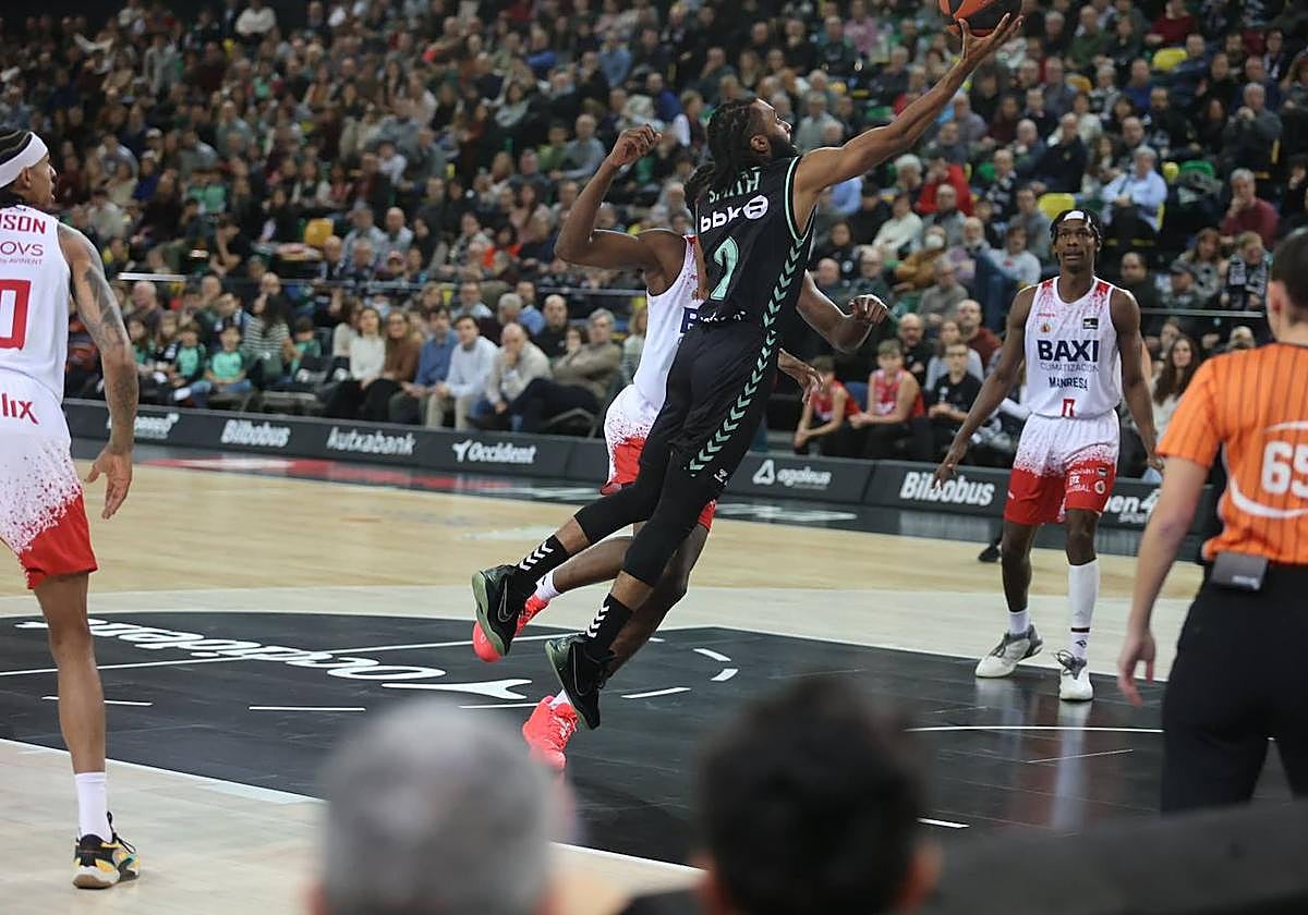 El Bilbao Basket arrolla al Manresa en Miribilla (74-54)