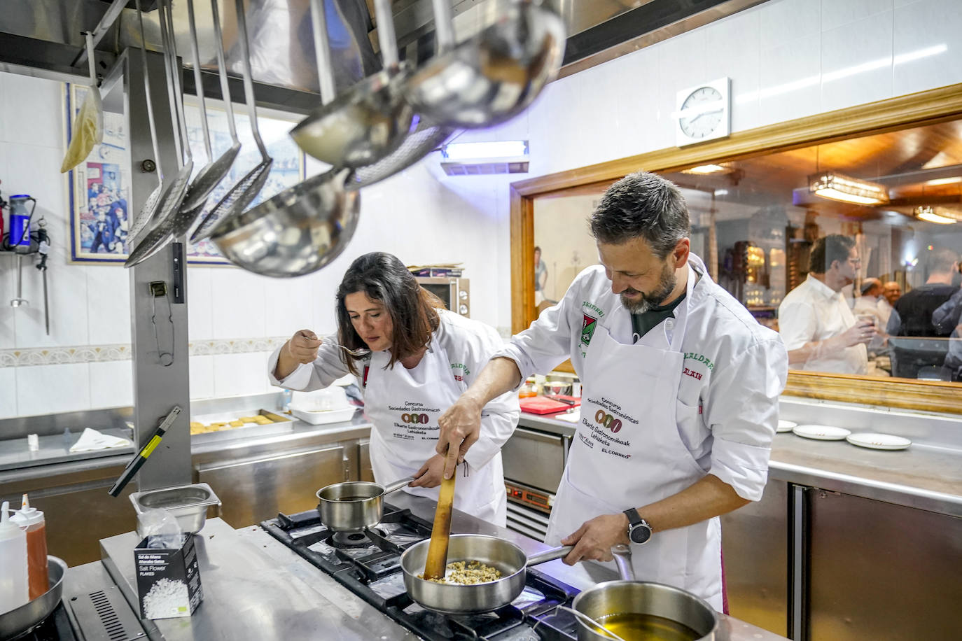La cena en la sociedad gastronómica Kakiturri, en imágenes