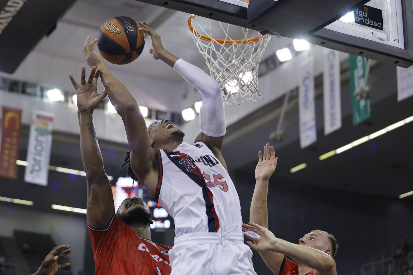 Las mejores imágenes del Granada-Baskonia