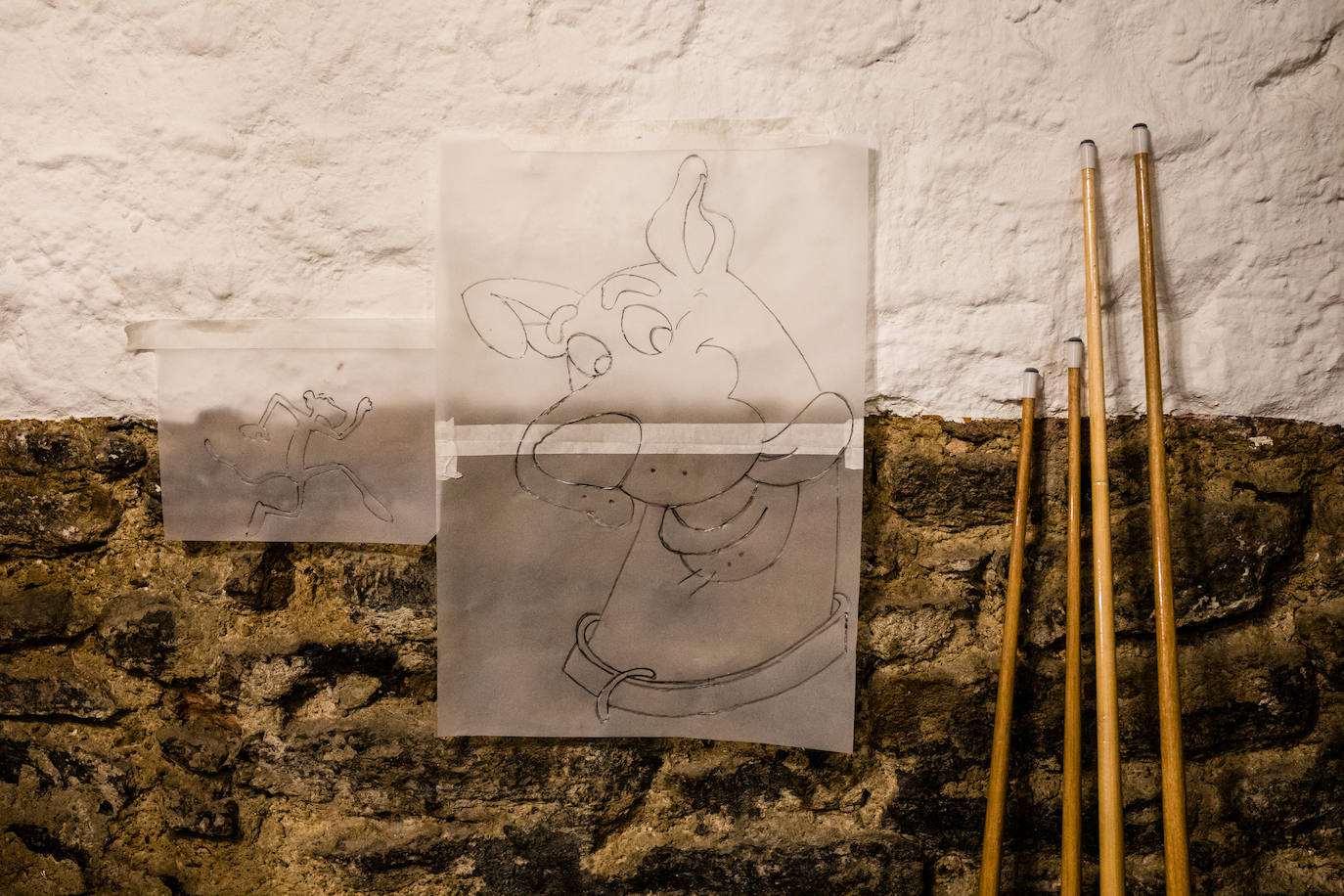 De Vitoria al mundo: las gabardinas &#039;vintage&#039; pintadas a mano que triunfan