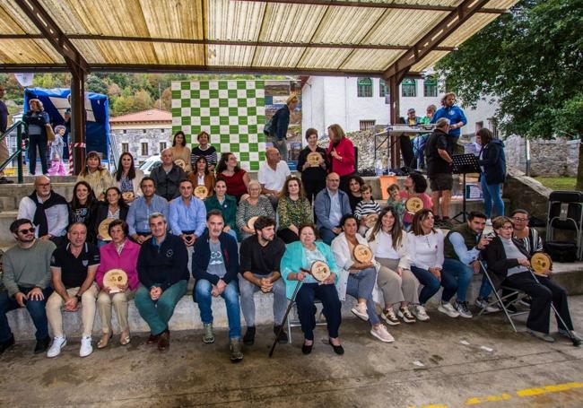 Premiadas en la Segunda celebración del Día Internacional de la Mujer Rural en las Encartaciones.