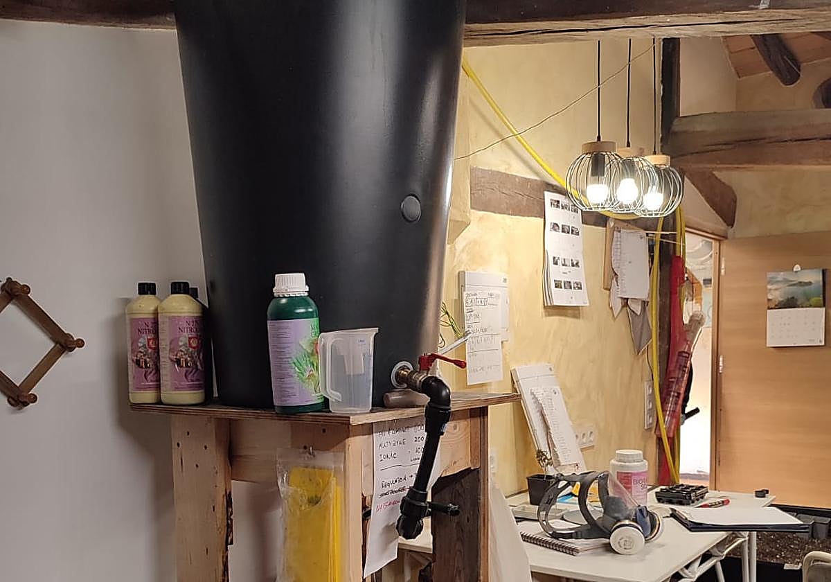 Desmantelan dos laboratorios para elaborar cannabis en Orozko y Amurrio