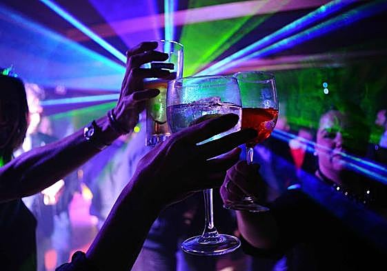 Hosteleros alaveses estudian implantar el prepago para evitar que los clientes se marchen sin pagar.