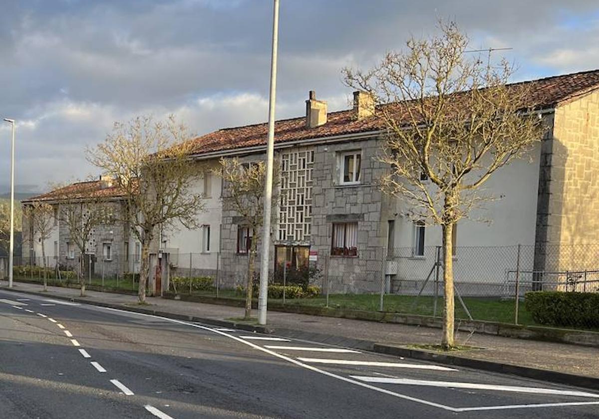 La vivienda comunitaria de Amurrio está en la calle Etxegoien.