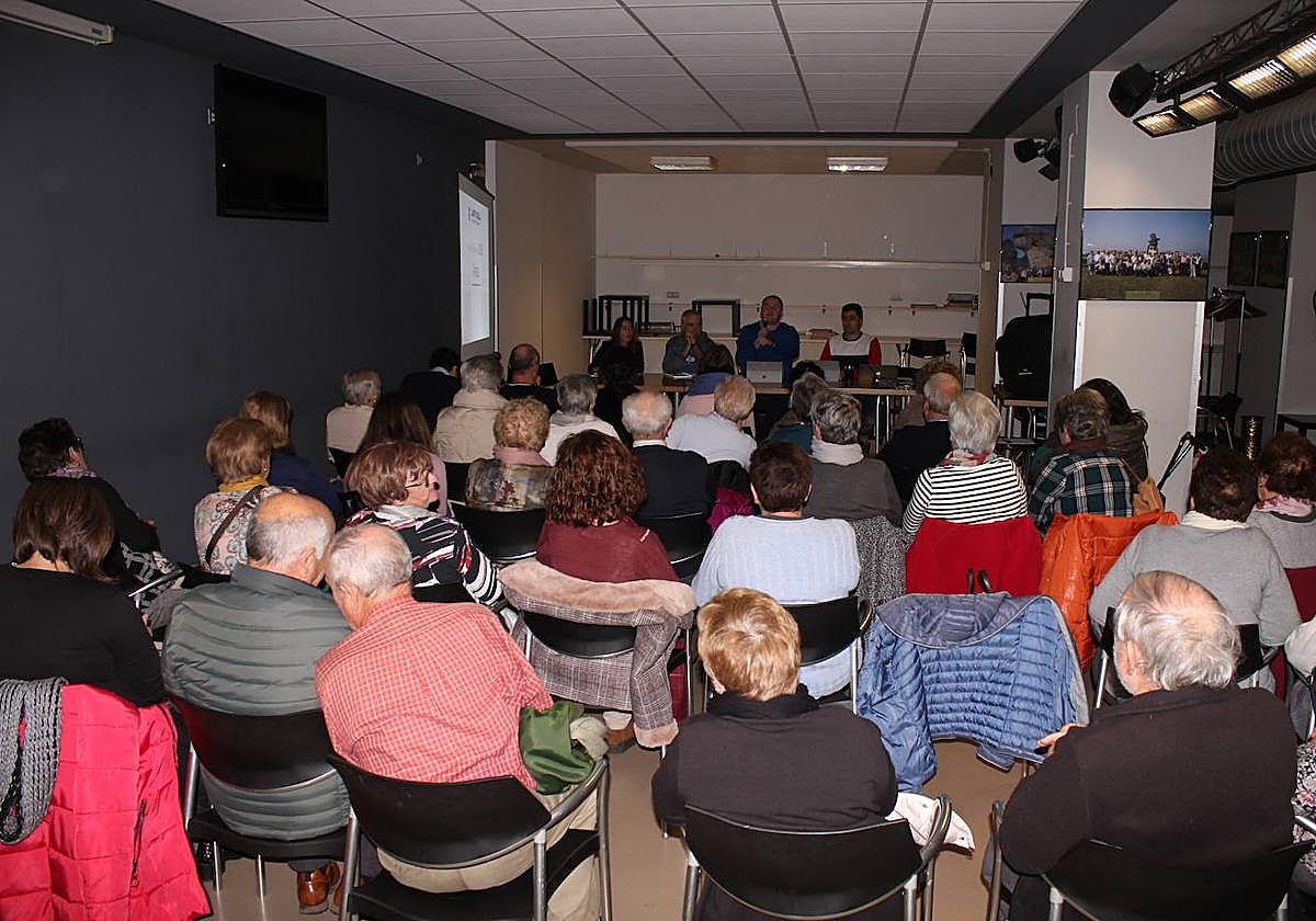 Asamblea de la legislatura pasada en el barrio de Areta.