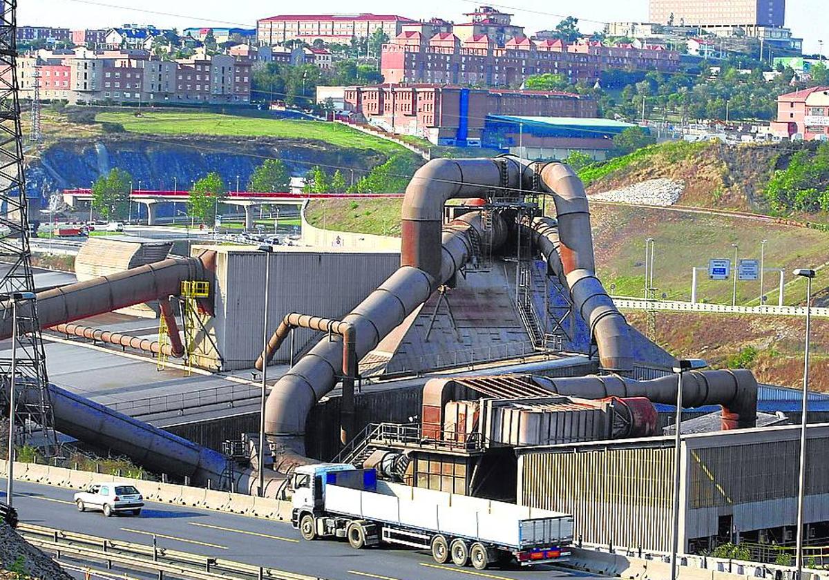 Instalaciones de la planta vizcaína de Nervacero, propiedad del grupo Celsa.