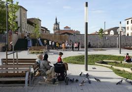 El parque infantil con zonas deportivas y lúdicas del Casco Viejo fue fruto del programa de participación vecinal.