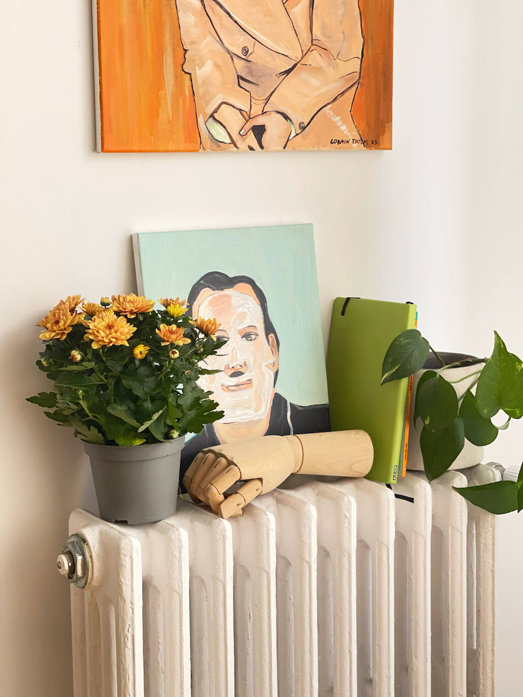 El piso de Beatriz en Bilbao o cómo esta pintora ha llenado su hogar de arte