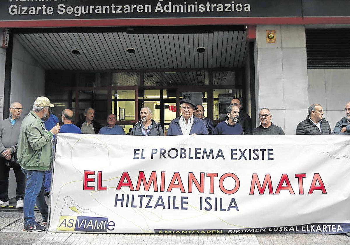 Protesta para exigir la creación de un fondo para las víctimas del amianto, en una imagen de 2019.