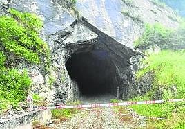 La zona de las antiguas vías del tren no será transitable hasta que se realicen las mejoras necesarias.