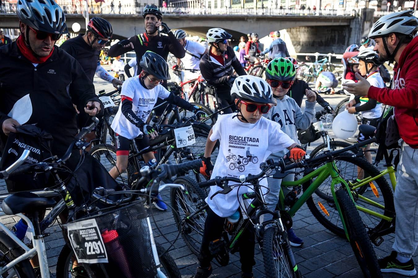 Bicicletada Bridgestone en Bilbao